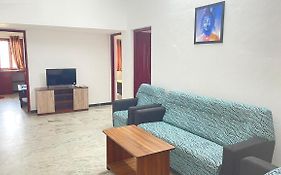White House - 3Bhk Elegant Apartment